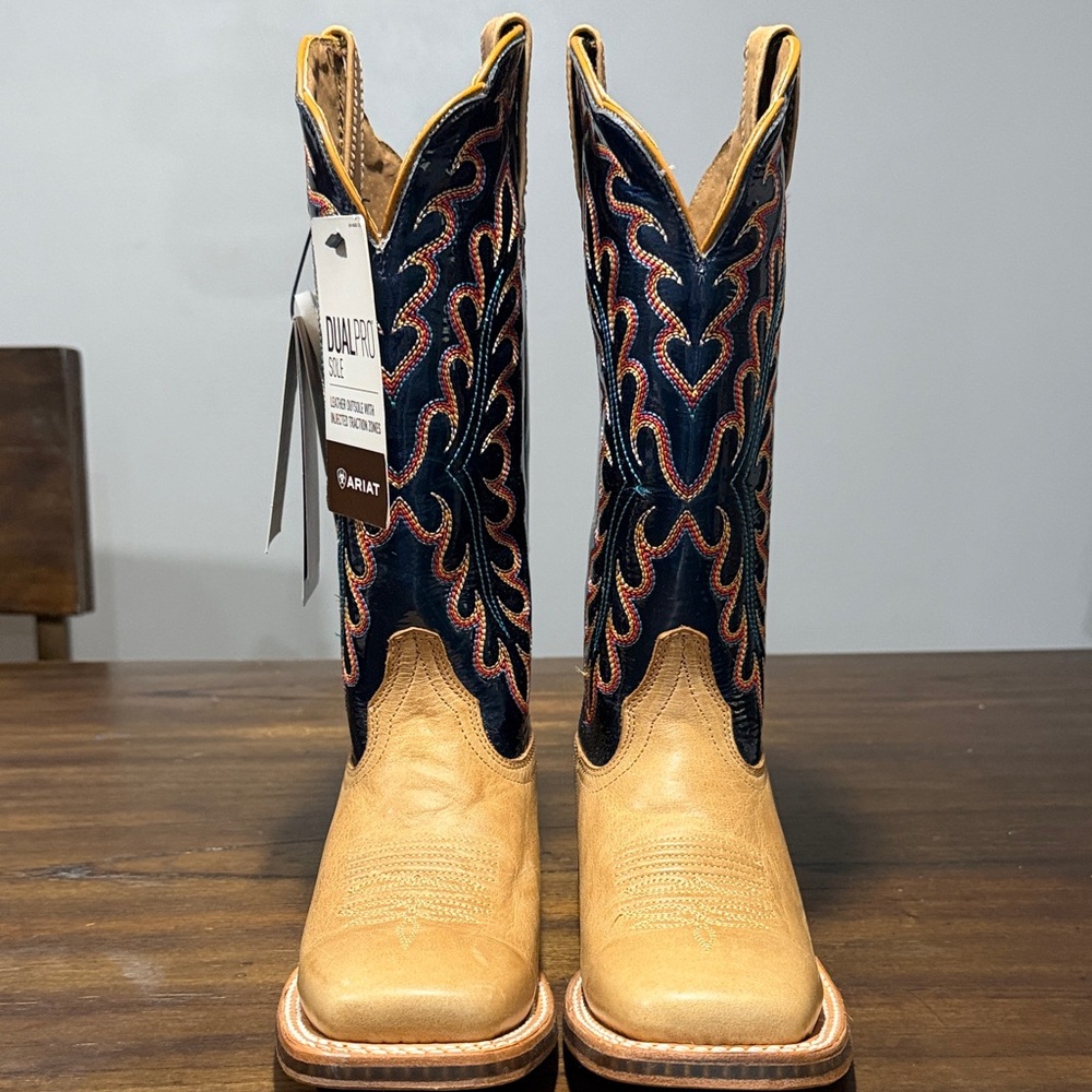 Ariat Tan and Navy Western Heeled Cowboy Boots - Picture 2 of 6